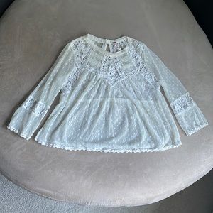 🌈3 for 30 or 5 for $45 !!!! Free people lace blouse XS